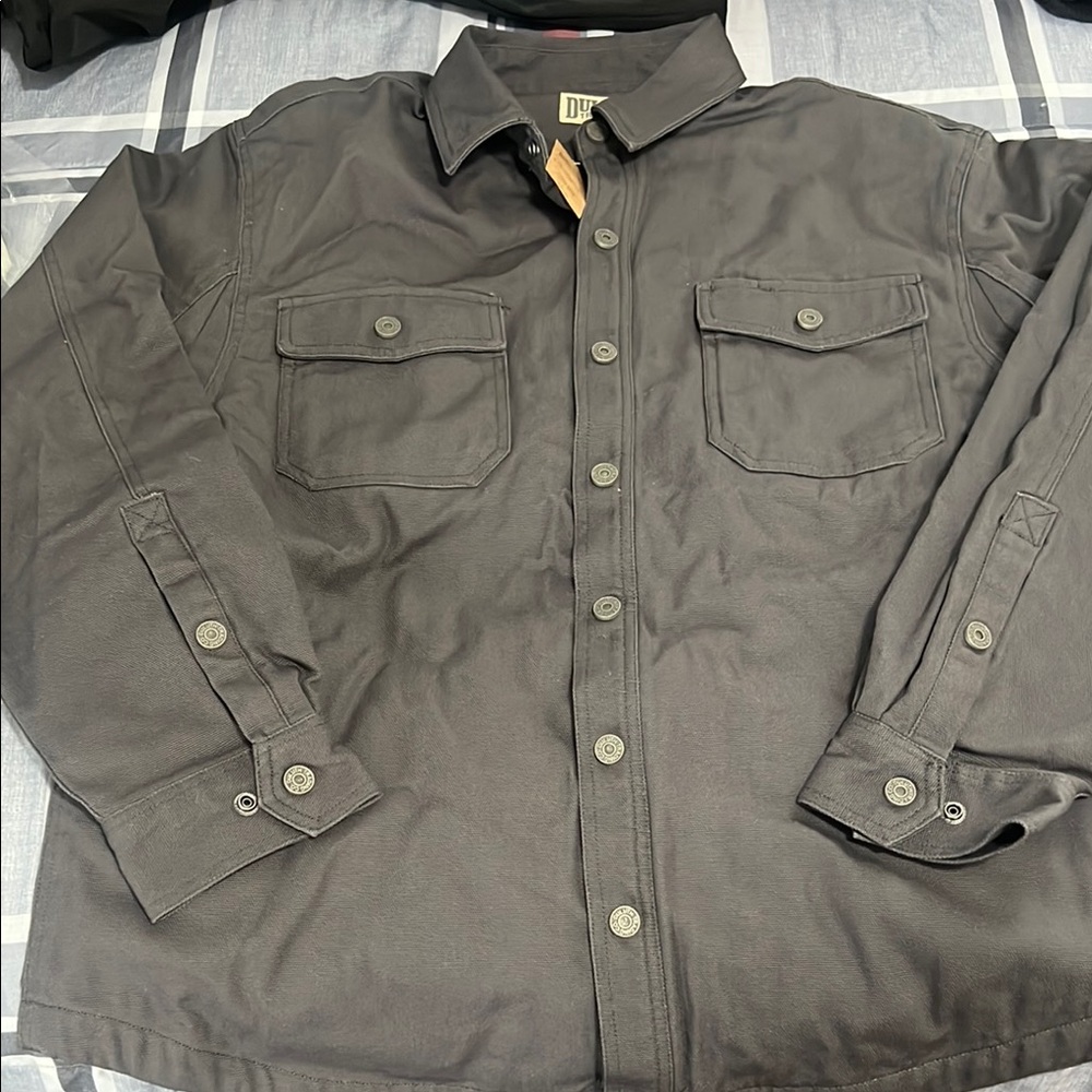 Duluth Trading Men's Gray Button-Up Jacket!